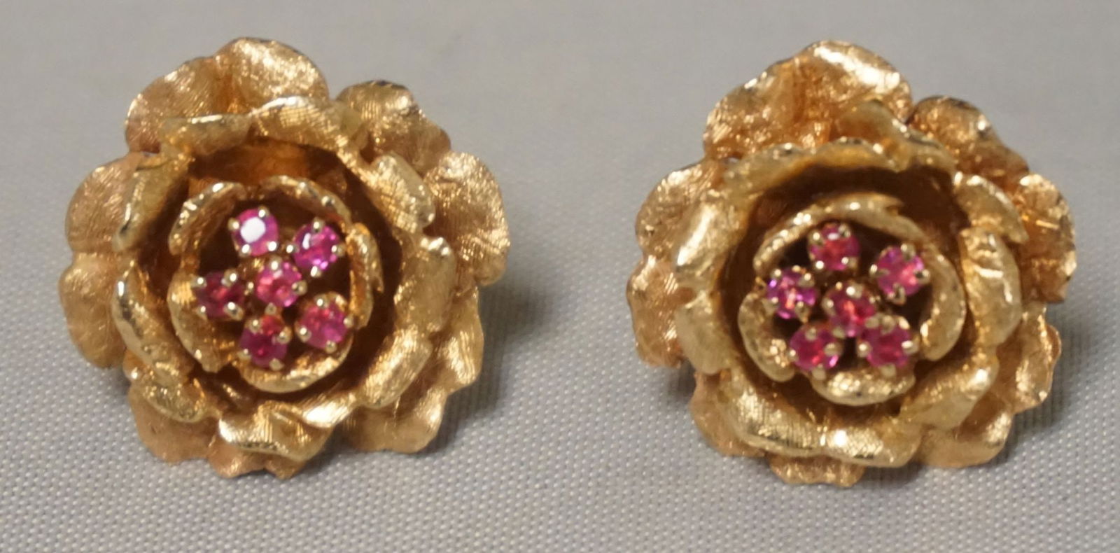 GOLD FLOWER AND RUBY EARRINGS (1 of 3)