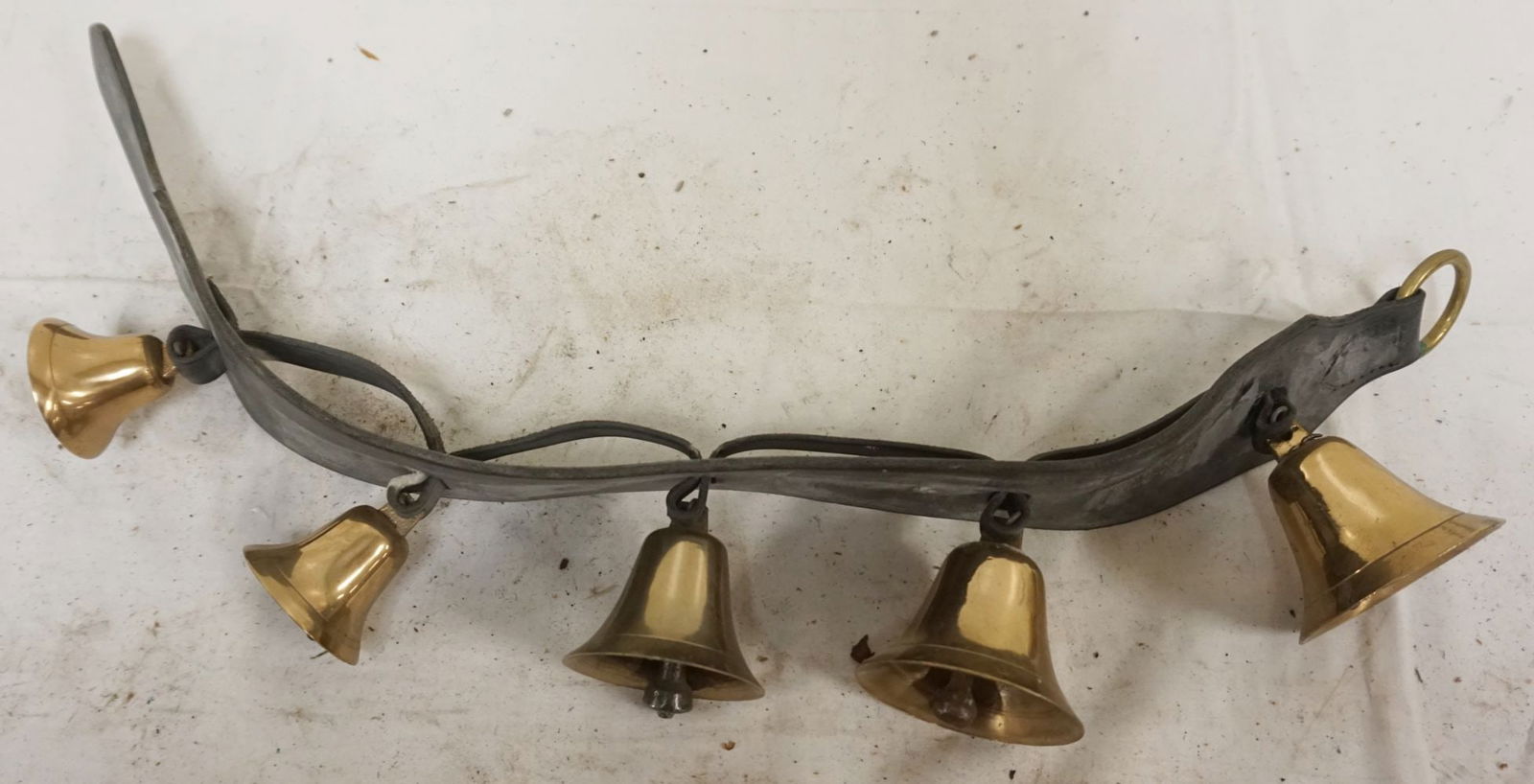 ONE STRAND SLEIGH BELLS (1 of 2)