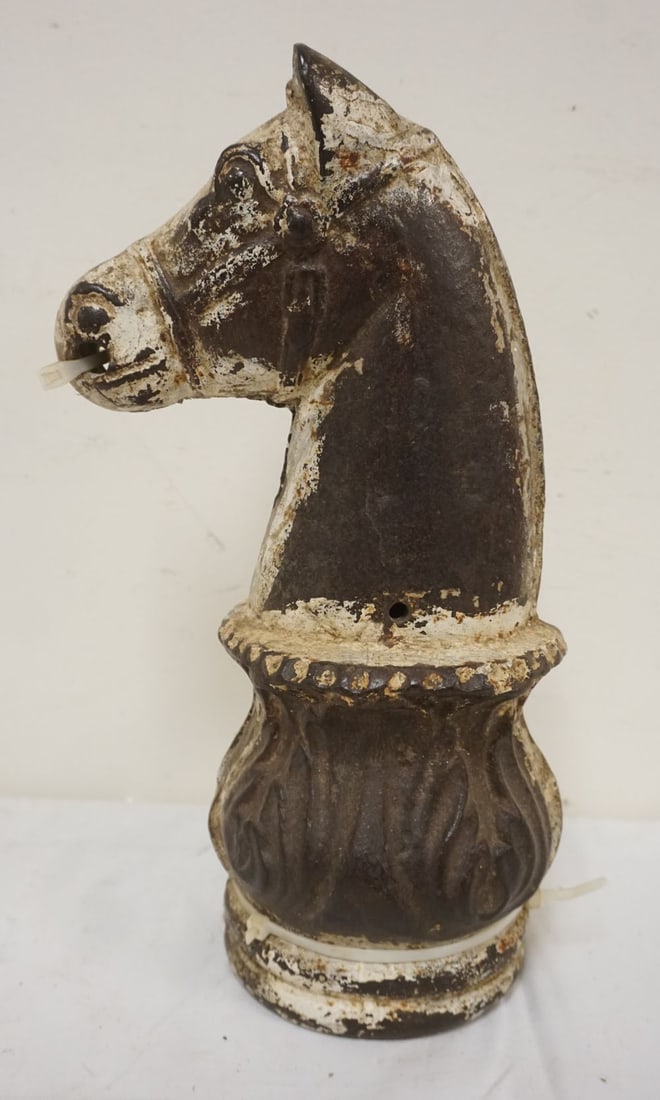 ANTIQUE CAST IRON HORSE HEAD HITCHING POST TOP (1 of 2)