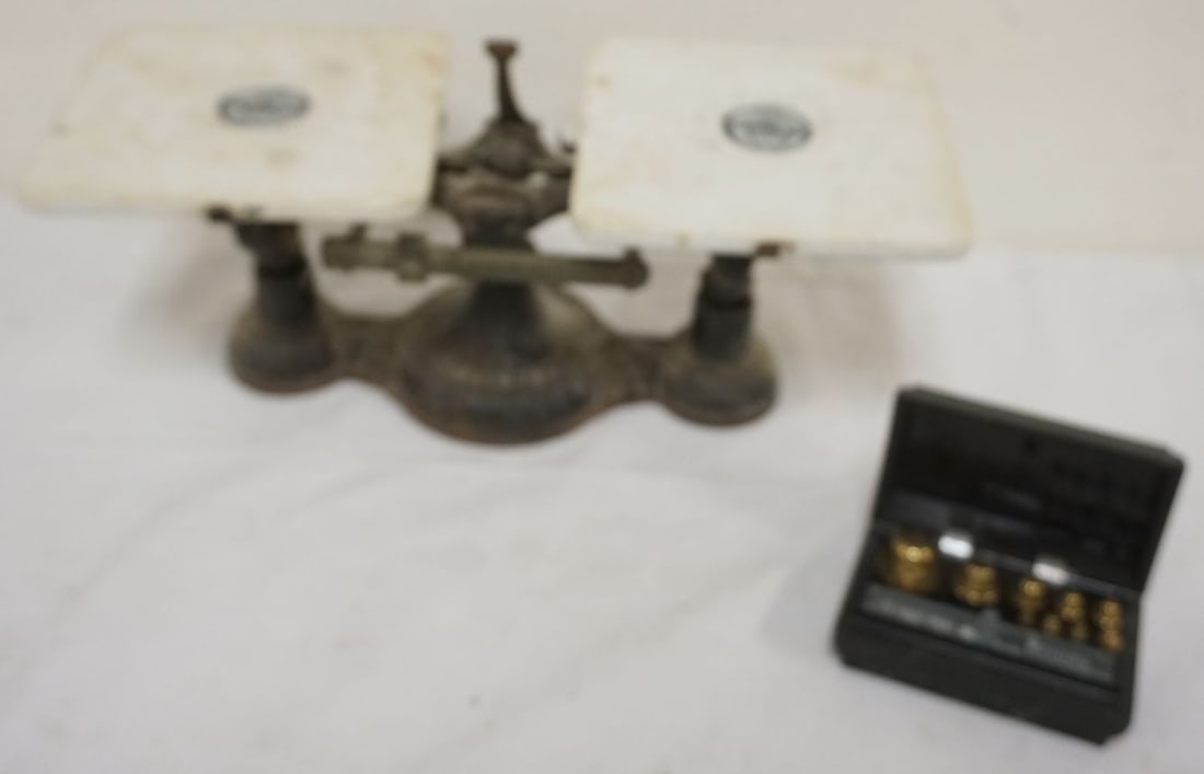 ANTIQUE FAIRBANKS LABORATORY SCALE (1 of 3)