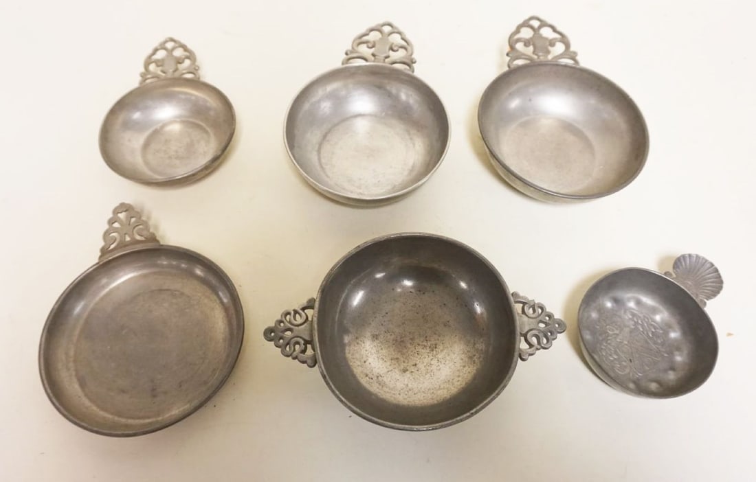 GROUP OF 6 PEWTER PORRINGERS: GROUP OF 6 PEWTER PORRINGERS, LARGEST APPROXIMATELY 7 1/2 IN