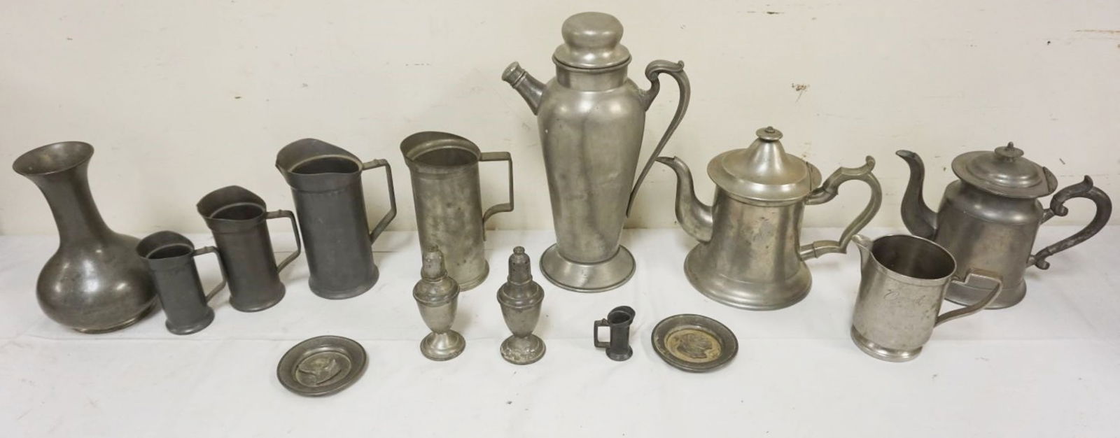 GROUP OF ASSORTED PEWTER (1 of 6)