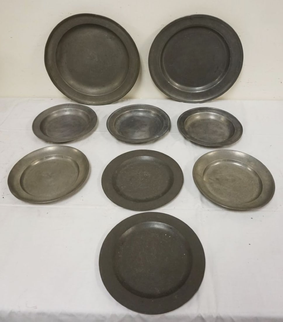 GROUP OF ANTIQUE PEWTER CHARGERS, BOWLS & PLATES (1 of 6)