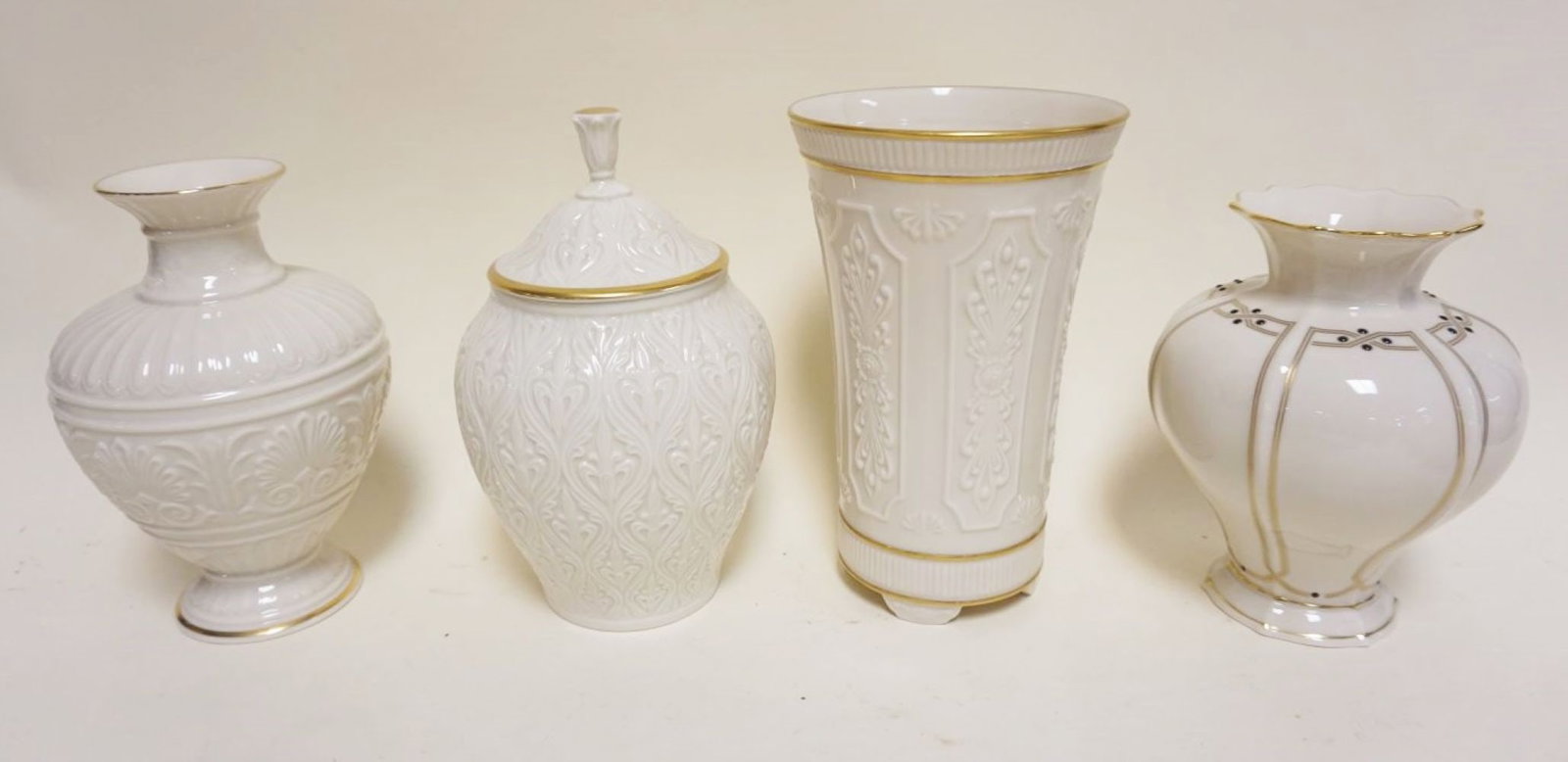 LENOX 4 PIECE GROUP: LENOX 4 PIECE GROUP OF VASES & COVERED URN, TALLEST PIECE APPROXIMATELY 9 IN
