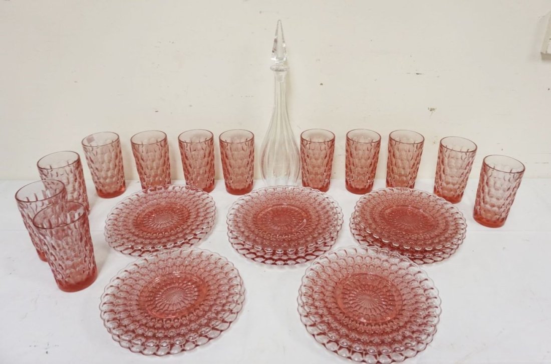 BACCARAT & FENTON COLONIAL PINK PLATES W/TUMBLERS: BACCARAT & FENTON COLONIAL PINK 12-8 1/2 IN PLATES W/12-5 1/2 INTUMBLERS