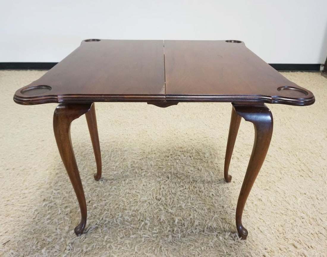 MAHOGANY QUEEN ANNE STYLE CARD TABLE (1 of 3)