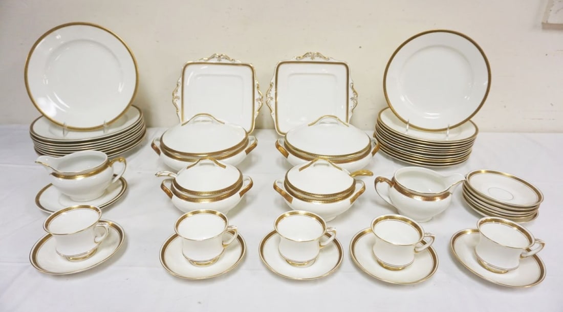 WEDGWOOD & PARAGON *PALATIA* CHINA DINNERWARE: WEDGWOOD & PARAGON *PALATIA* CHINA DINNERWARE, APPROXIMATELY 49 PIECES