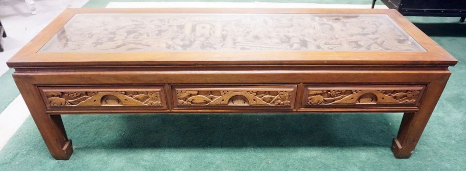 OUTSTANDING ASIAN CARVED WOOD COFFEE TABLE (1 of 7)