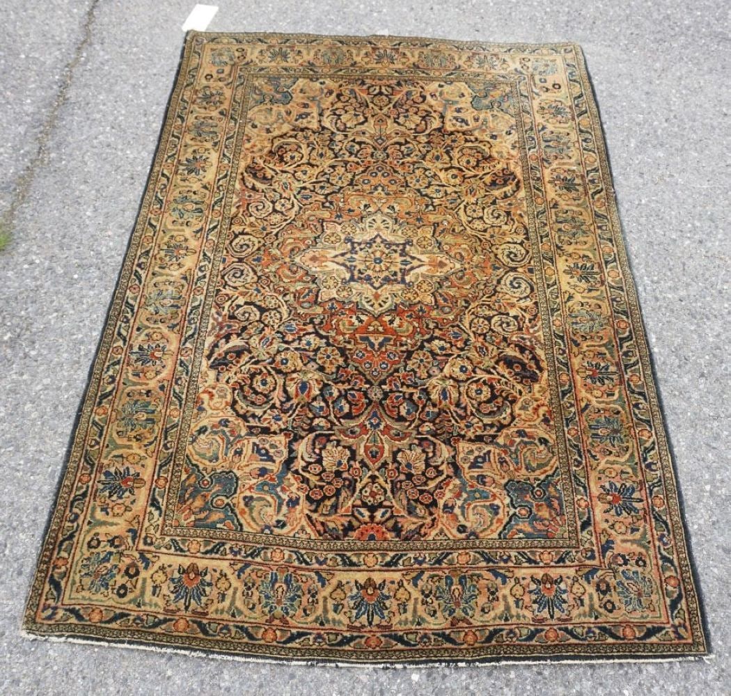 PERSIAN WOOL THROW RUG (1 of 4)