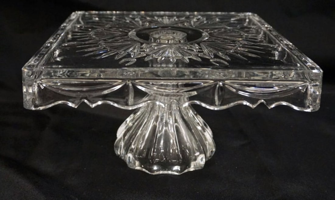 CRYSTAL CAKE STAND (1 of 5)