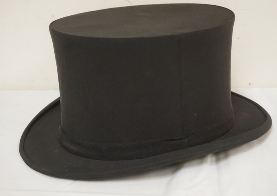 ANTIQUE TOP HAT (1 of 3)