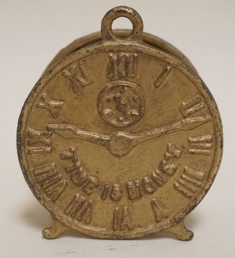 ANTIQUE CAST IRON STILL BANK (1 of 3)