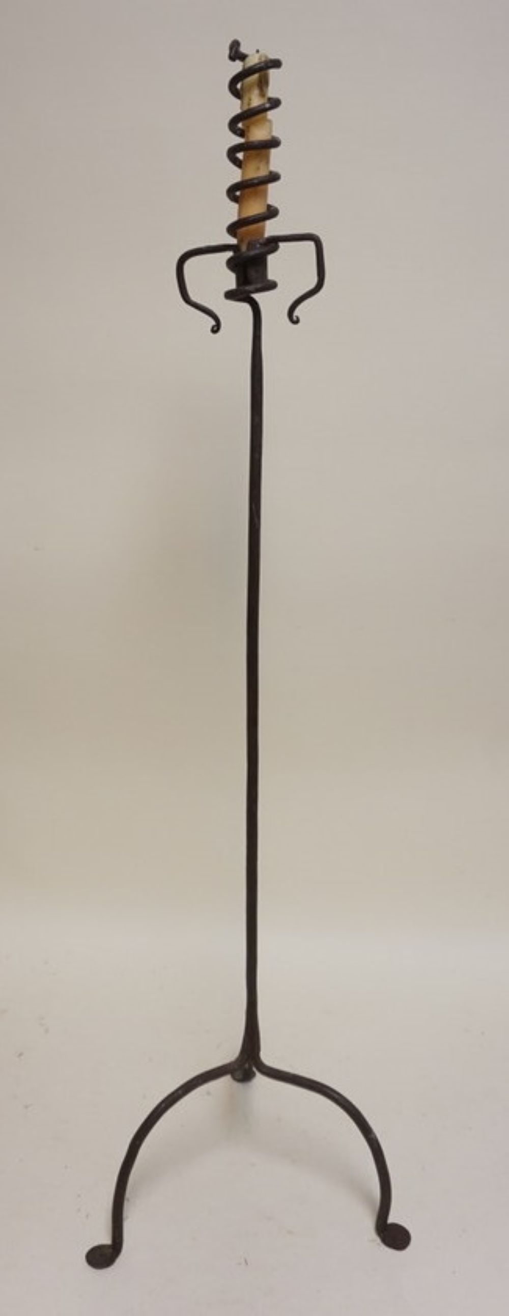 ANTIQUE PRIMITIVE WROUGHT IRON CANDLE STAND (1 of 3)