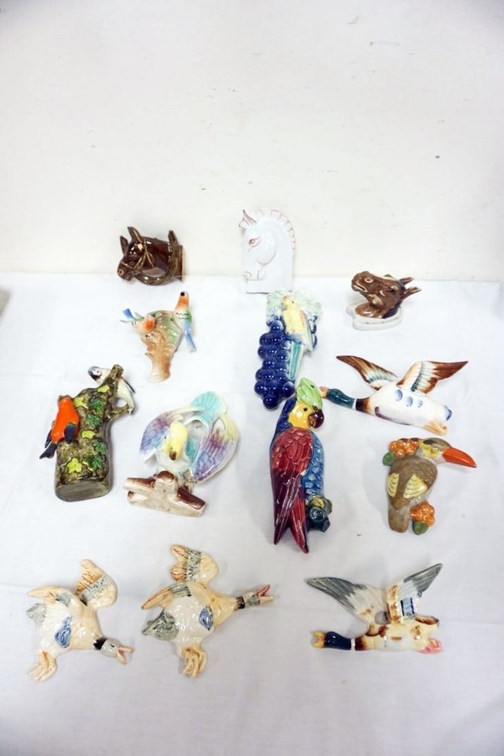 GROUP OF 13 ASSORTED POTTERY FLORAL WALL POCKETS (1 of 7)