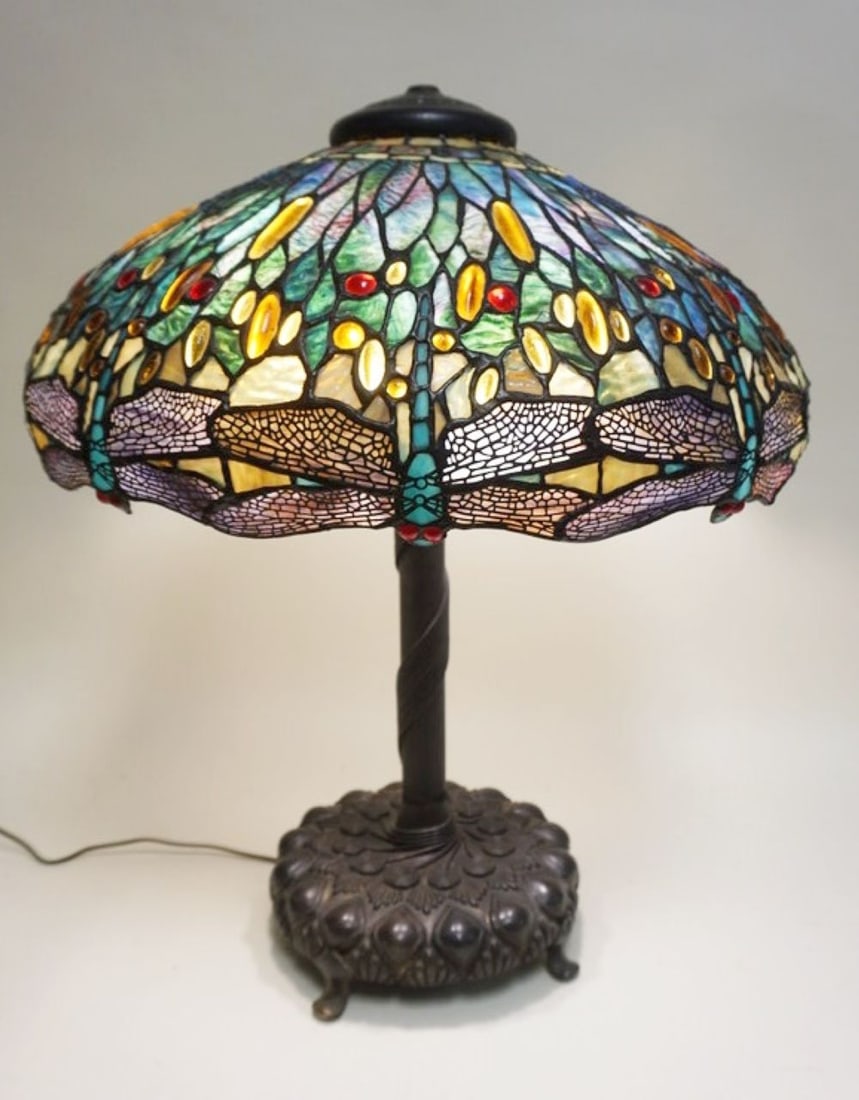 CONTEMPORARY TIFFANY STYLE DRAGON FLY LAMP (1 of 8)