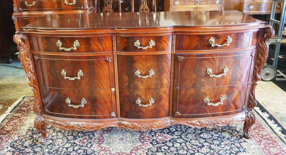 MAHOGANY LOW CHEST (1 of 4)