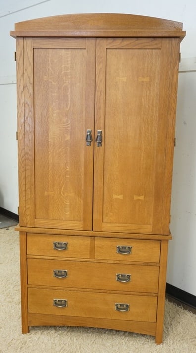 MISSION OAK ARTS & CRAFTS STYLE WARDROBE (1 of 5)