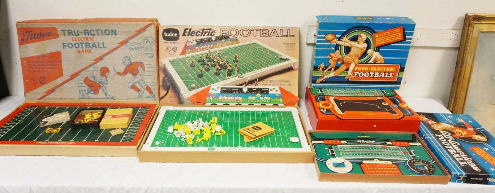 VINTAGE FOOTBALL GAMES (1 of 4)