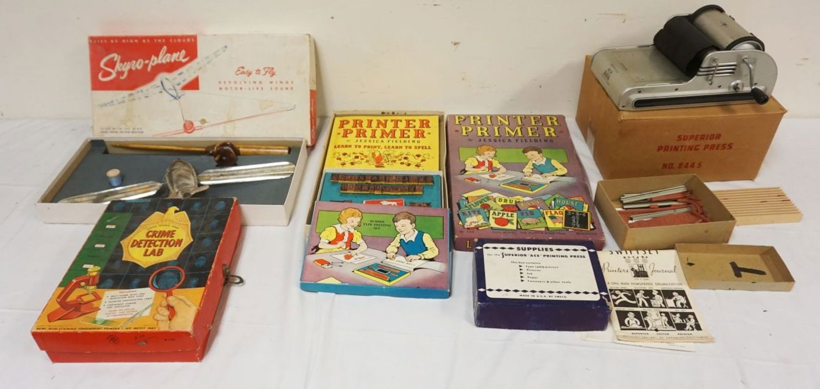 VINTAGE CHILDREN'S TOYS (1 of 3)