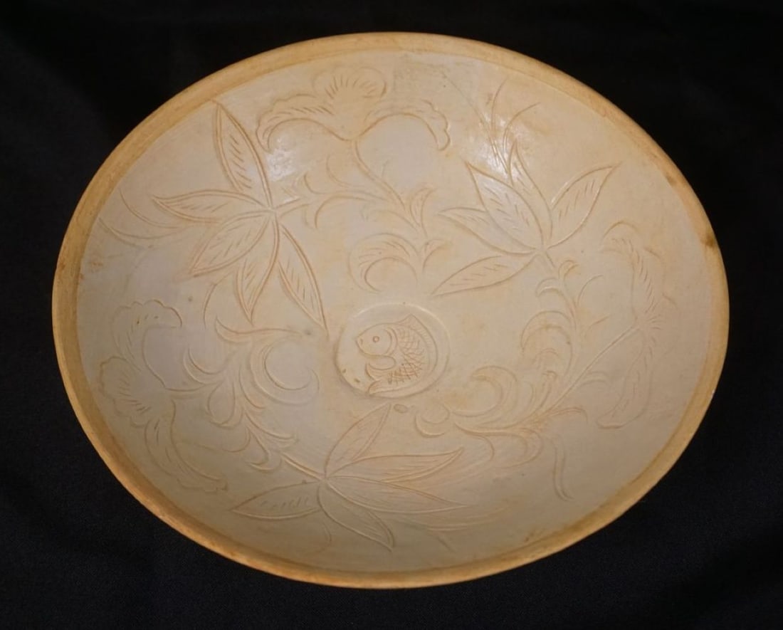 ASIAN THIN POTTERY BOWL: ASIAN THIN POTTERY BOWL W/INCISED VINE W/LEAVES & FISH DECORATION, APPROXIMATELY 10 1/2 IN X 3 IN