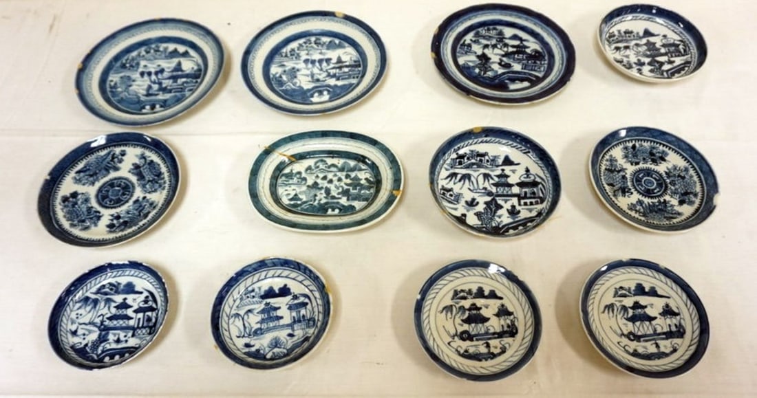 CHINESE CANTON PORCELAIN GROUP (1 of 4)