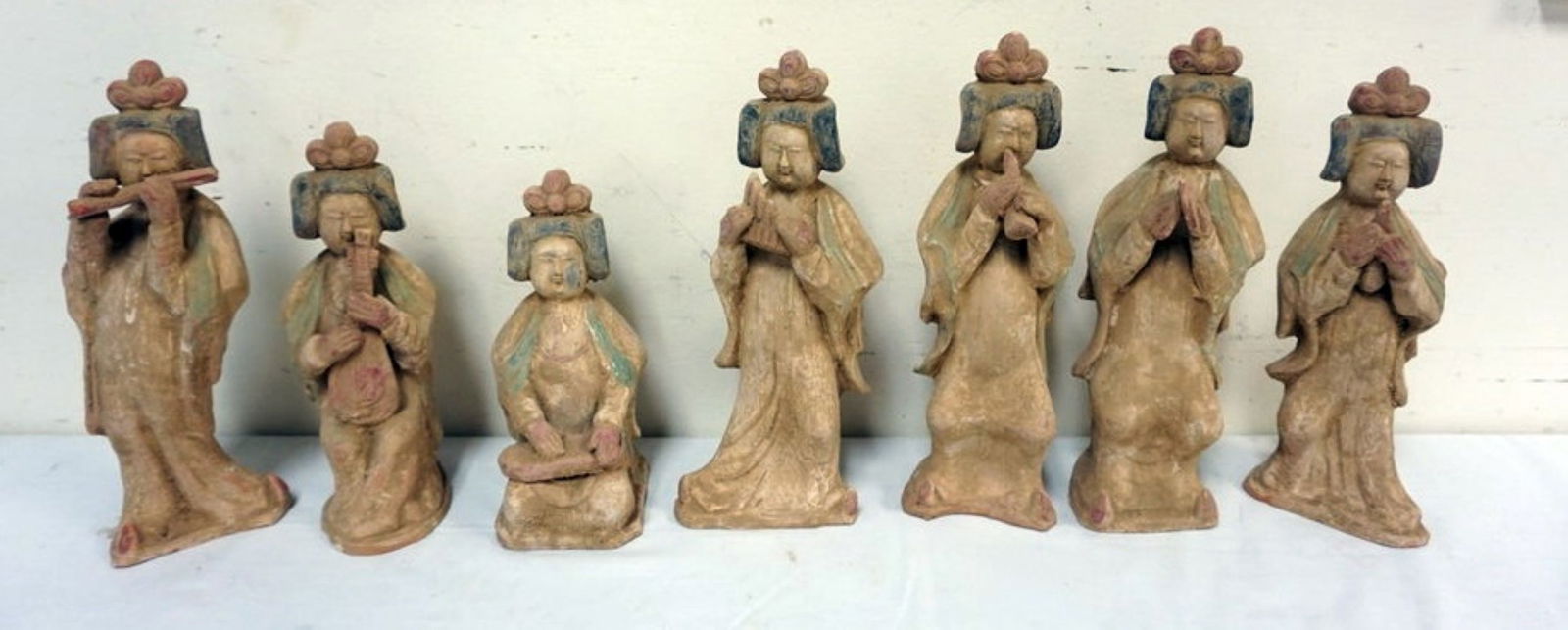 CHINESE TERRACOTTA FIGURES (1 of 5)