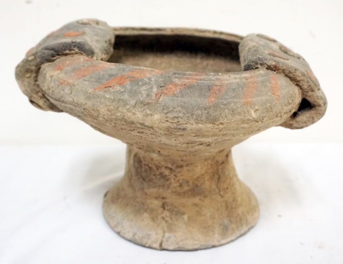 CHINESE TERRACOTTA POT: CHINESE TERRACOTTA POT, APPROXIMATELY 9 IN X 7 IN H