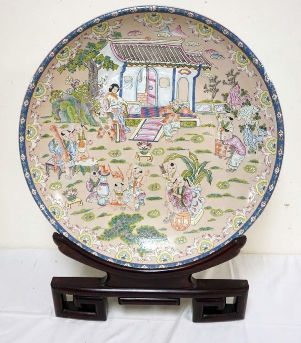 PALACE SIZE CHINESE PORCELAIN CHARGER (1 of 6)