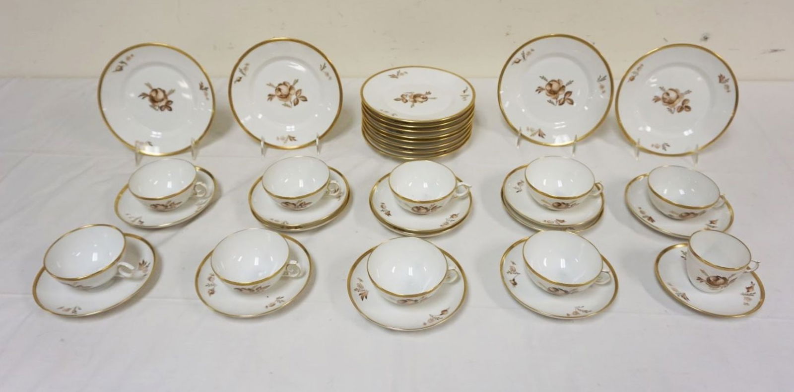 ROYAL COPENHAGEN BROWN ROSE CHINA (1 of 5)