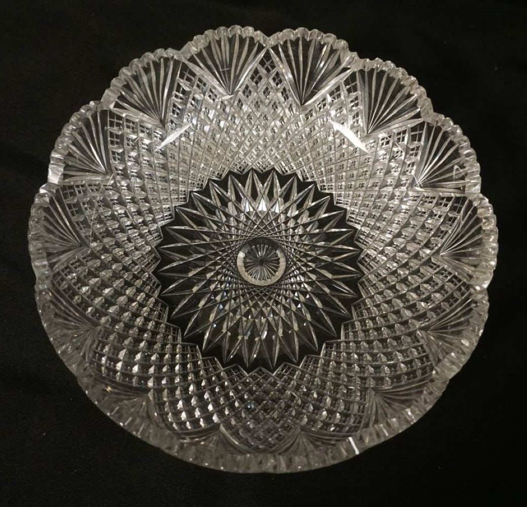 BRILLIANT CUT GLASS BOWL: BRILLIANT CUT GLASS BOWL, APPROXIMATELY 10 IN X 3 IN HIGH