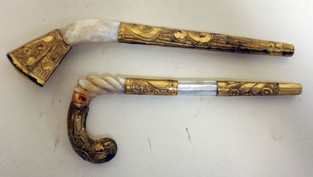 PAIR OF MOP & GOLD FLASHED METAL PARASOL HANDLES (1 of 6)