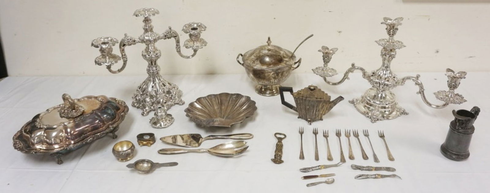 SILVERPLATE ASSORTMENT (1 of 4)