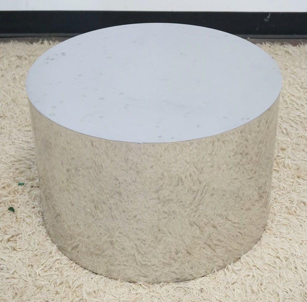 MODERN CHROME STAND (1 of 2)