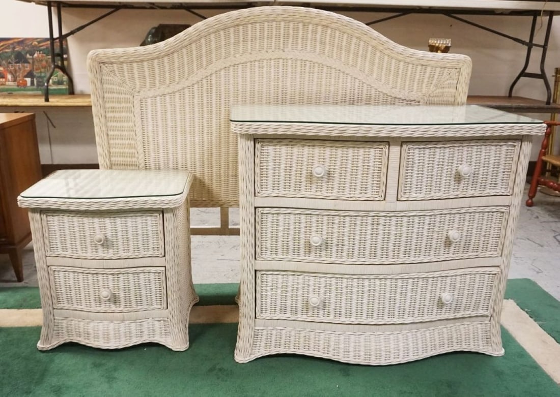 WICKER BEDROOM SET (1 of 3)