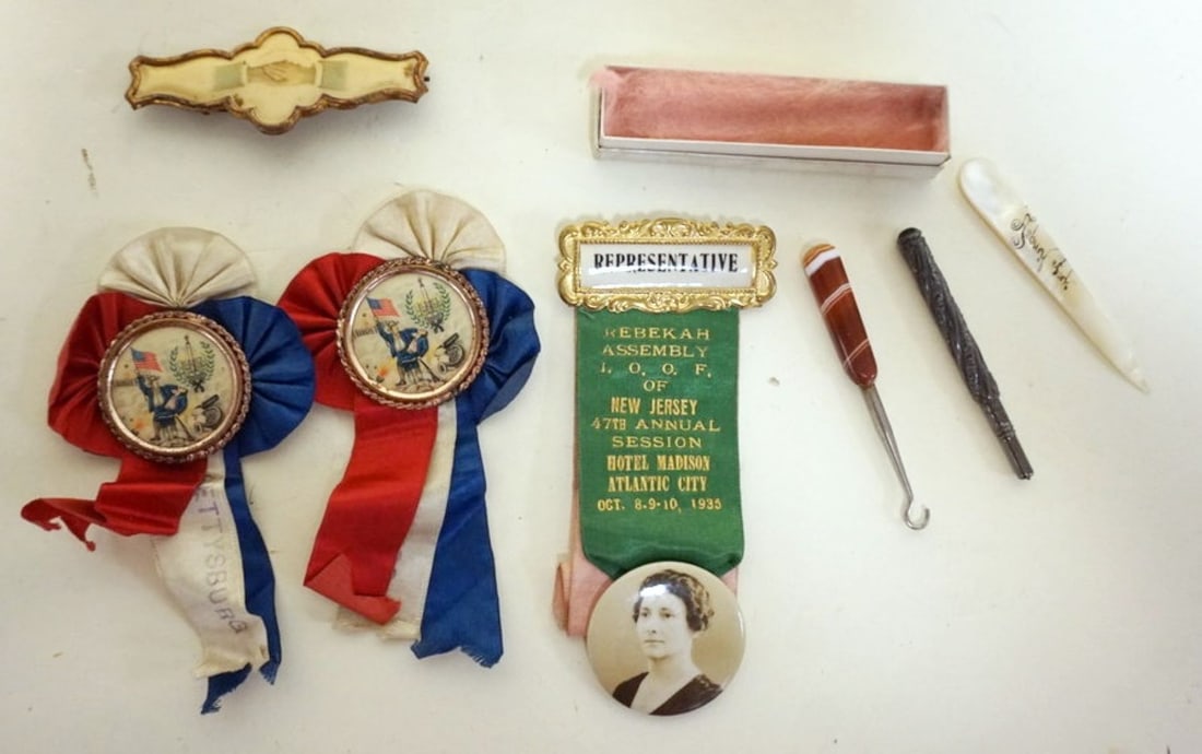 JEWELRY GROUP (1 of 3)