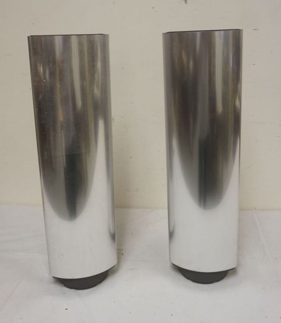 BANG & OLUFSEN BEOLAB 1 AMPLIFIED SPEAKER STANDS (1 of 2)