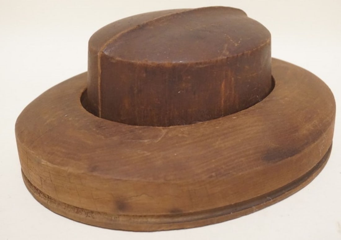 ANTIQUE WOOD HAT MOLD (1 of 4)