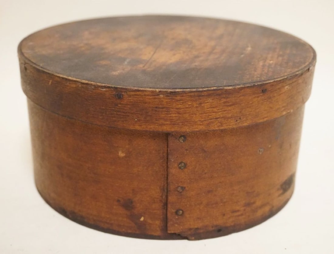 PRIMITIVE ROUND COVERED SUGAR BOX: PRIMITIVE ROUND COVERED SUGAR BOX, APPROXIMATELY 8 IN X 4 IN HIGH