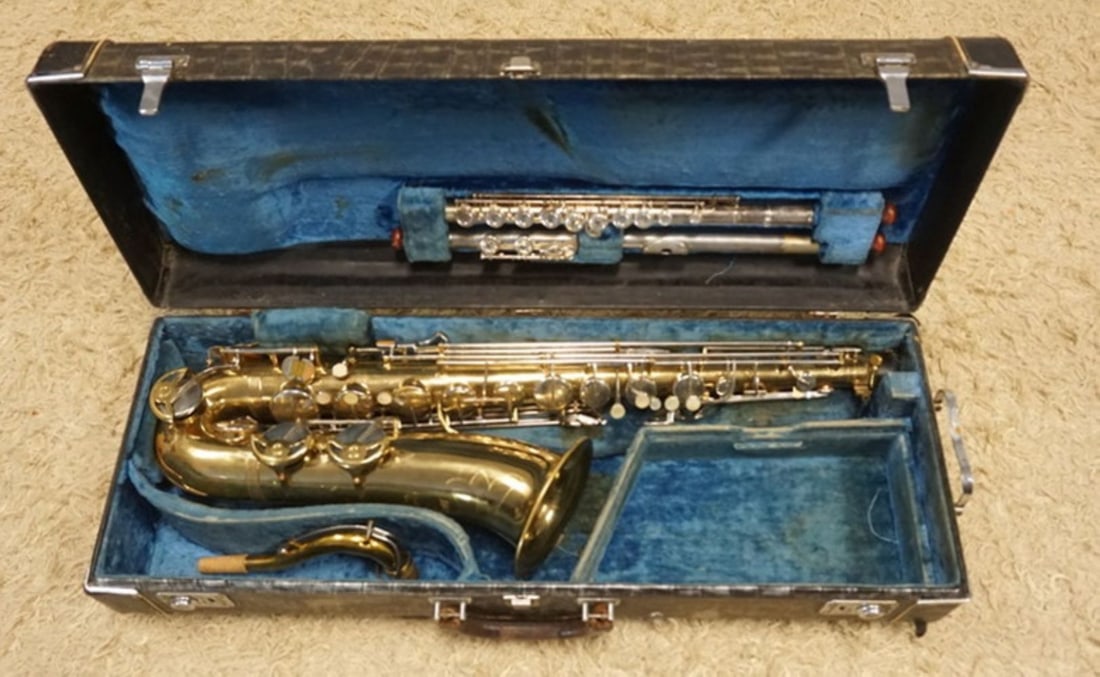 PARISIAN SAXOPHONE & FLUTE (1 of 3)