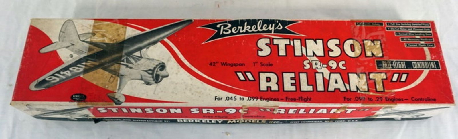 AIRPLANE MODEL KIT RELIANT (1 of 5)