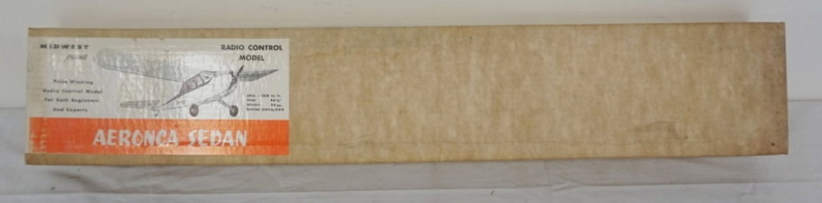 AIRPLANE MODEL KIT AERONCA SEDAN (1 of 6)