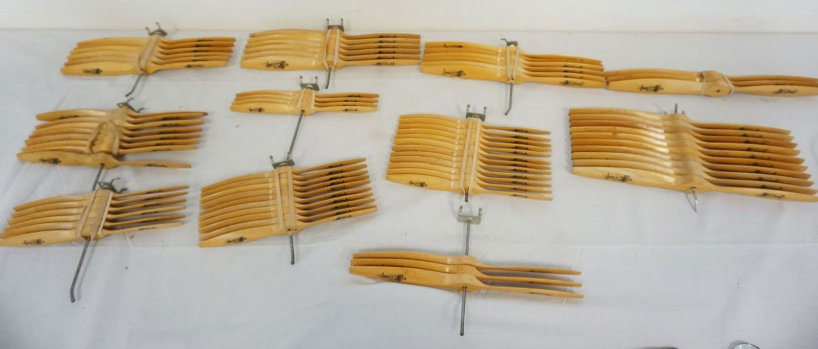 VINTAGE MODEL AIRPLANE PROPS/PROPELLORS (1 of 2)