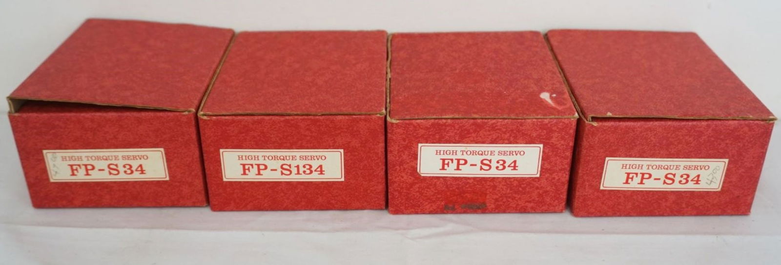 VINTAGE MODEL AIRPLANE PARTS (1 of 2)