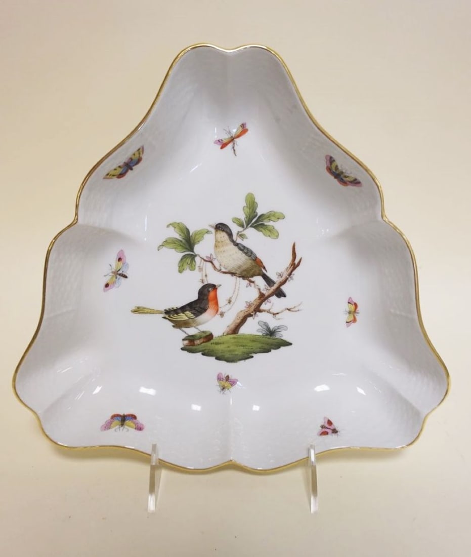 HEREND HAND PAINTED PORCELAIN: HEREND HAND PAINTED PORCELAIN *ROTHSCHILD* TRIANGLE SHAPED BOWL W/IMAGES OF BIRDS & BUTTERFLIES, APPROXIMATELY 9 1/2 IN X 10 IN X 2 IN HIGH
