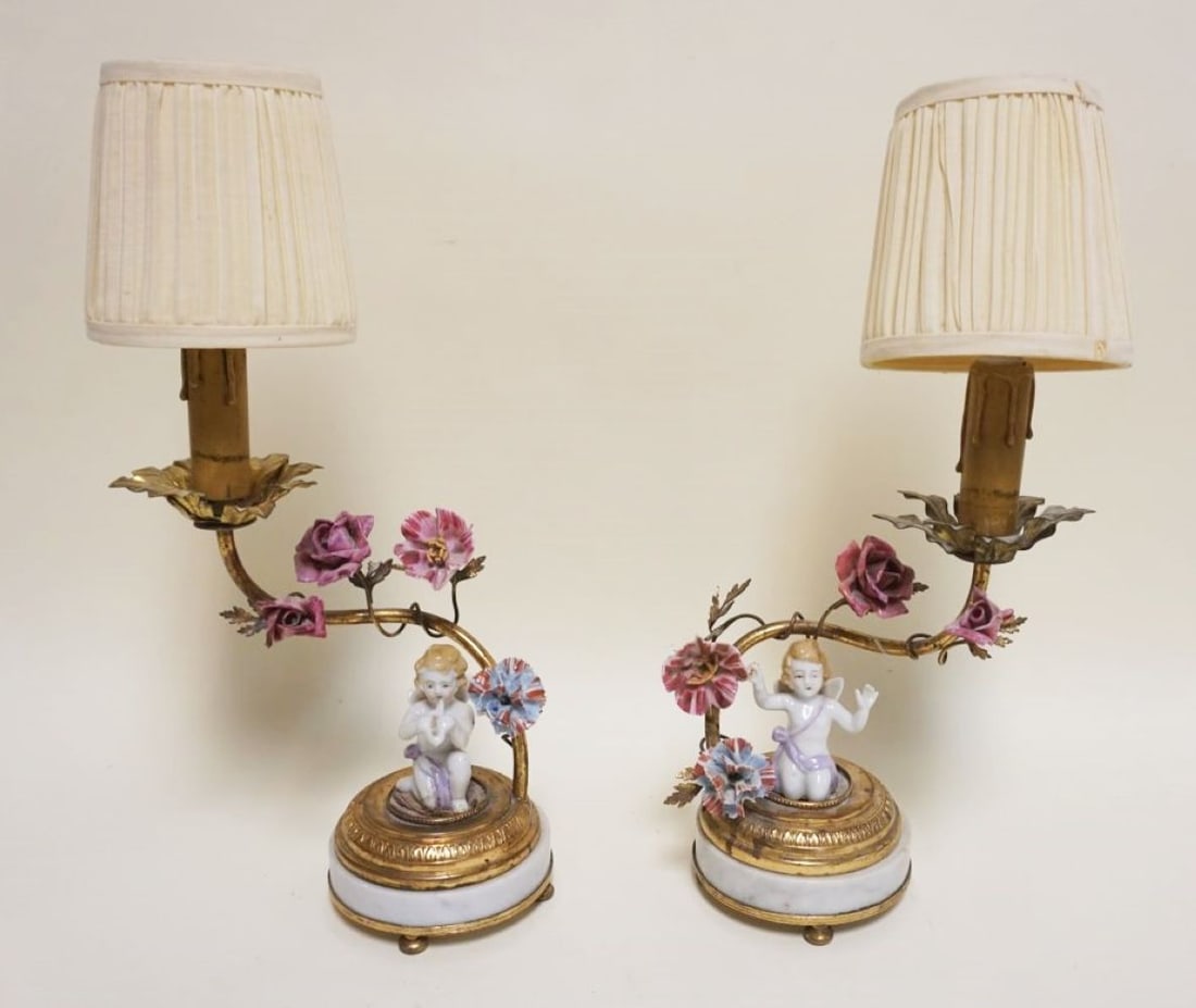 PAIR OF PORCELAIN FIGURAL TABLE LAMPS (1 of 4)