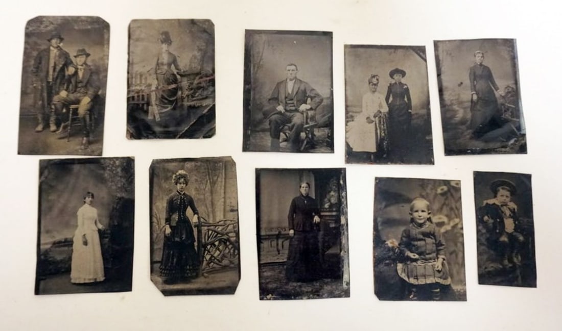 GROUP OF ASSORTED TIN TYPES (1 of 4)