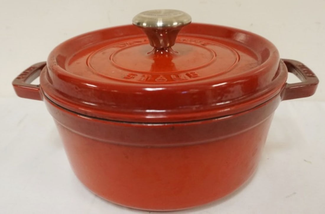 LE CREUSET COOKWARE (1 of 4)