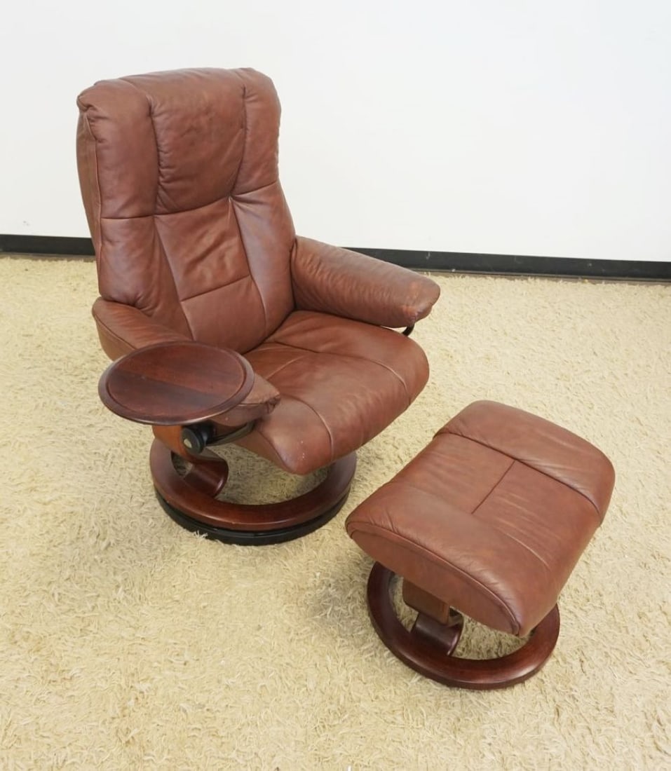 EKORNES STRESSLESS LEATHER CHAIR AND OTTOMAN: EKORNES STRESSLESS LEATHER CHAIR AND OTTOMAN