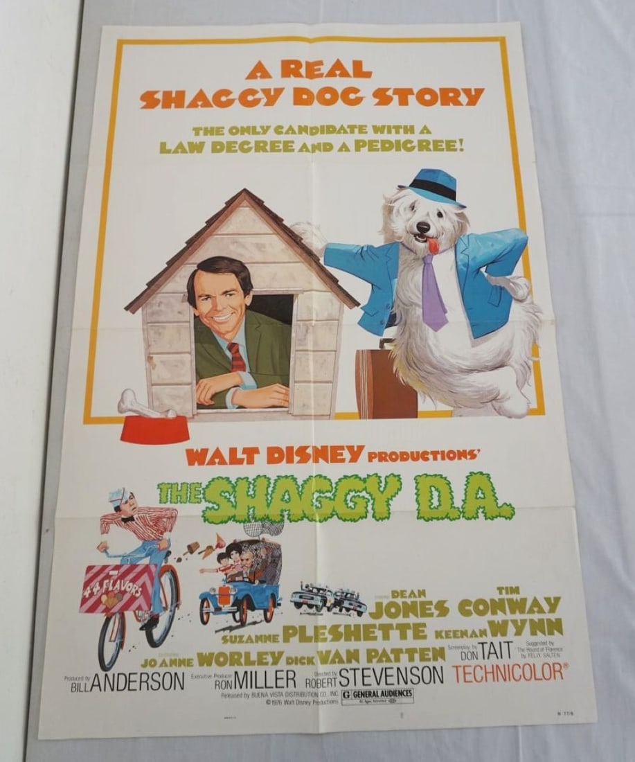 VINTAGE MOVIE POSTER *THE SHAGGEY DA*: VINTAGE MOVIE POSTER *THE SHAGGEY DA* WALT DISNEY, 1976 DEAN JONES, APPROXIMATELY 27 IN X 41 IN