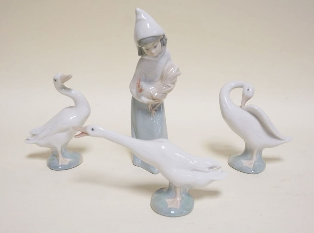 LLADRO PORCELAIN FIGURES (1 of 5)
